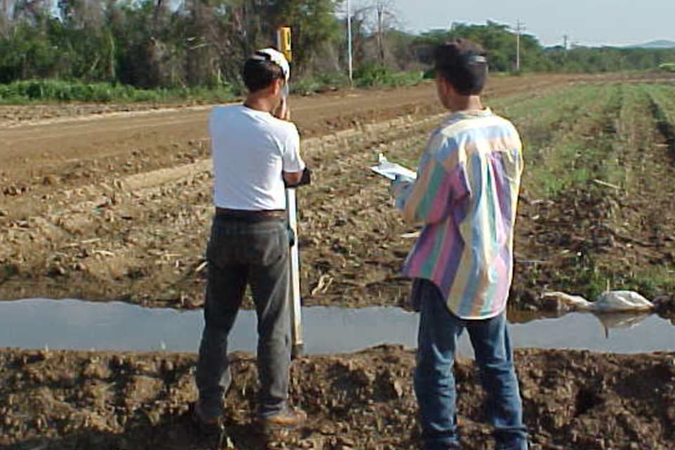 Nuestros Topógrafos